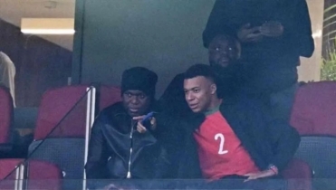 মরক্কোর জার্সিতে এমবাপ্পে